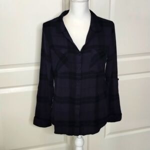 Thread & Supply large plaid long sleeve poplin button up breast pockets